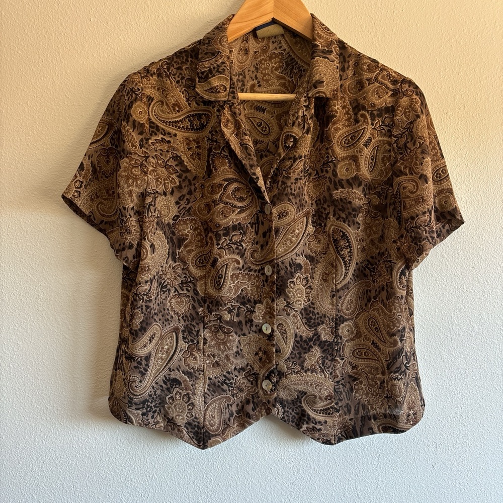 Vintage women’s paisley blouse